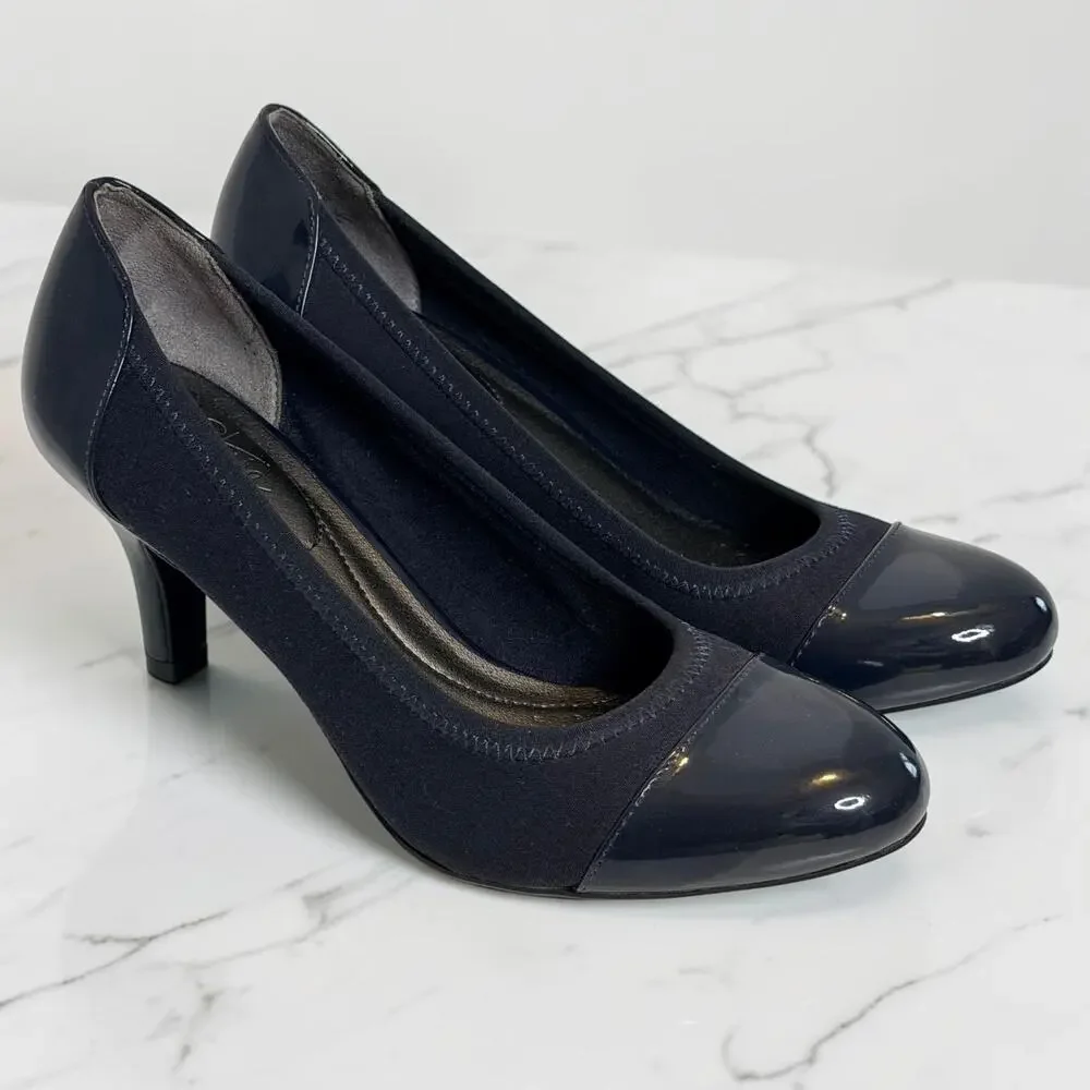 LifeStride Parigi Stretch Pumps Sz 7M Navy Blue Cap Toe 2.8